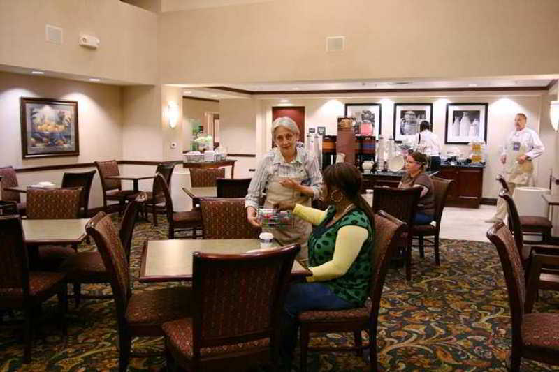 Hampton Inn & Suites Cincinnati-Union Centre West Chester Restoran gambar